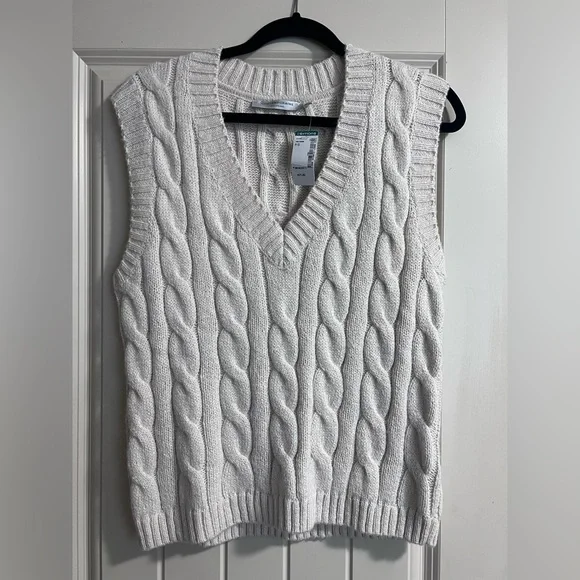 NWT: Simons Vest - Picture 1 of 2